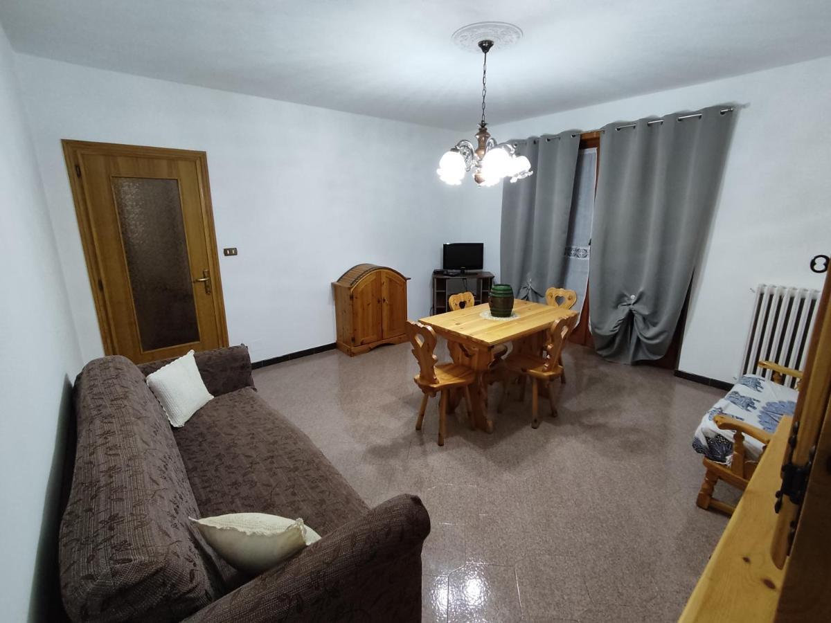 Casa Vacanza Il Corbetto Di Michela & Matteo Locana Zewnętrze zdjęcie